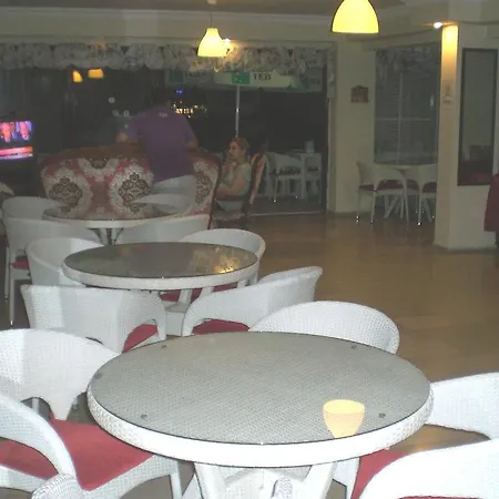 Evin 2 Hotel *