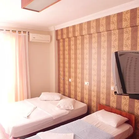 Evin 2 Hotel *